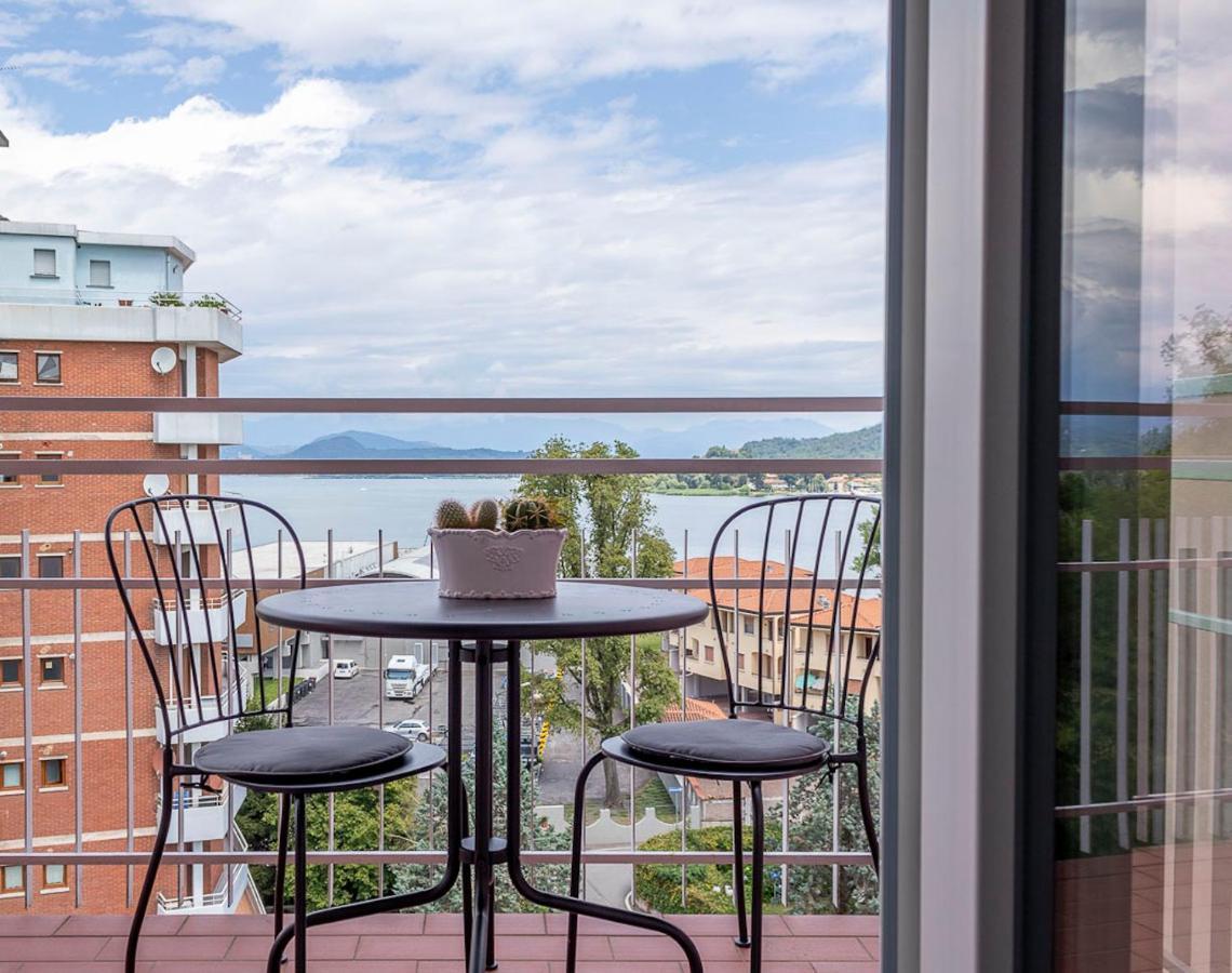 Ferienwohnung La Terrazza Castelletto sopra Ticino Exterior foto